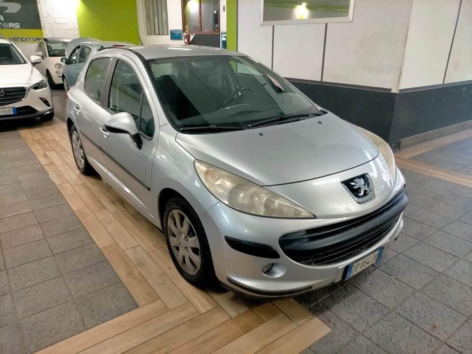 Peugeot 207 1.6 HDI 90 CV