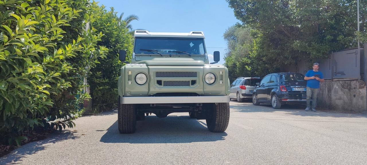 Land Rover Defender 90 2.5 300tdi