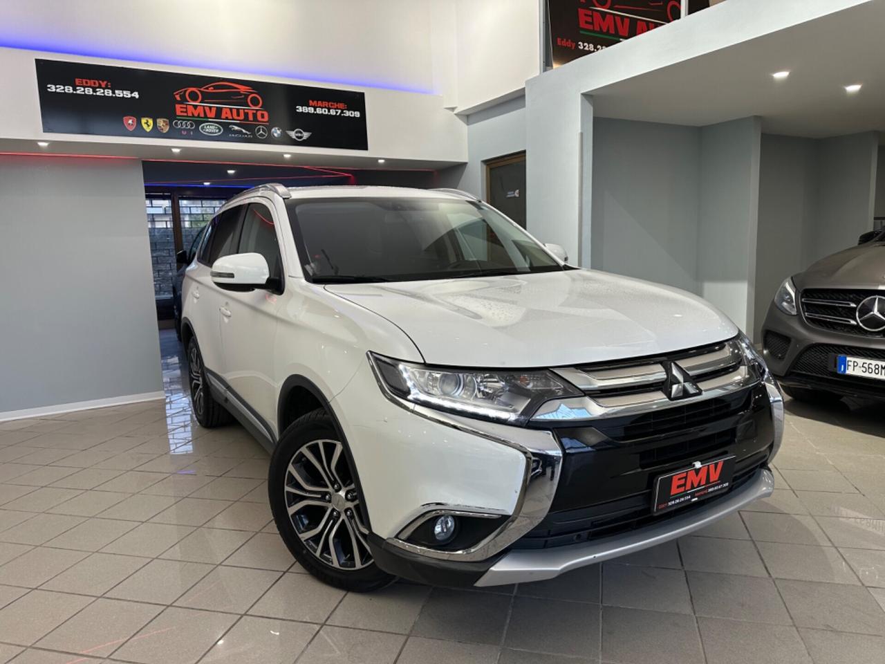 Mitsubishi Outlander 2.2 DI-D 2WD. Instyle OFFERTA VALIDA CON FINANZIAMENTO.