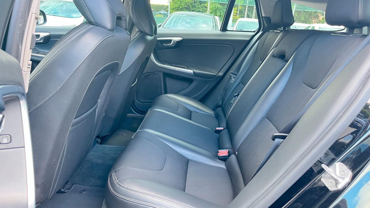 Volvo V60 D2 Geartronic