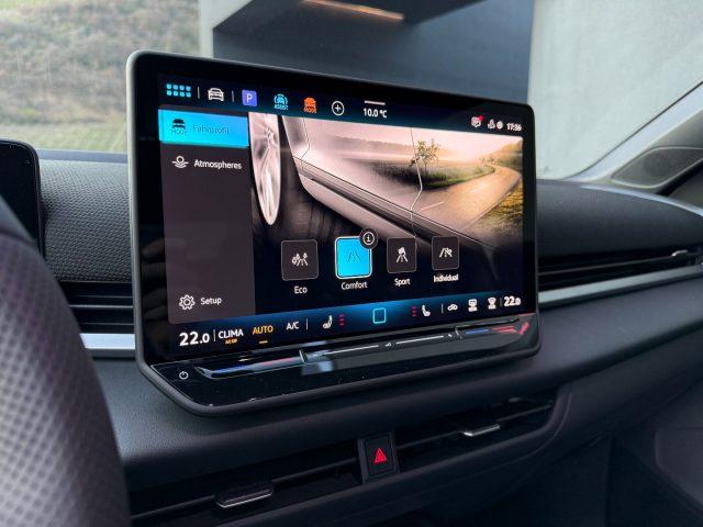 VOLKSWAGEN T-Roc Nuova 1.5 eTSI DSG R-Line GANCIO Black Style LED