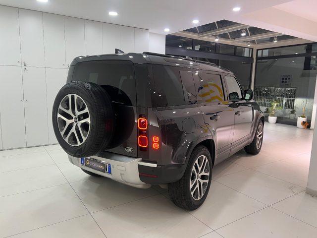 LAND ROVER Defender 110 3.0D I6 200 CV AWD Auto SEda ?599,00