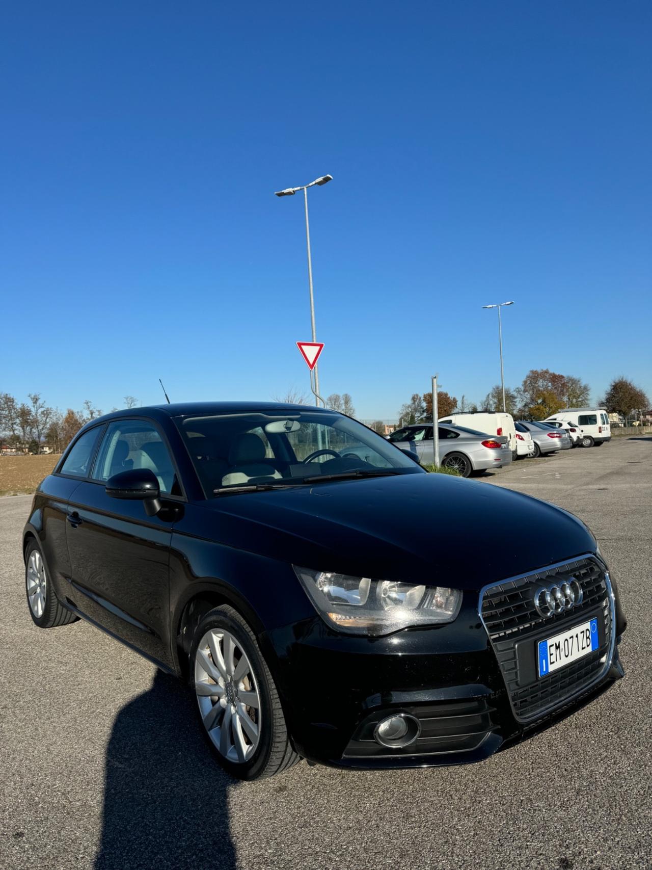 Audi A1 SPB 1.6 TDI 105 CV Ambition