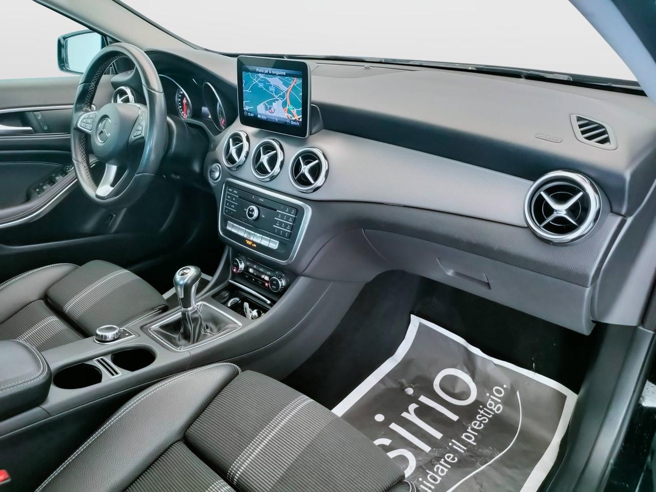 Mercedes-Benz GLA-X156 2017 - GLA 200 d Sport