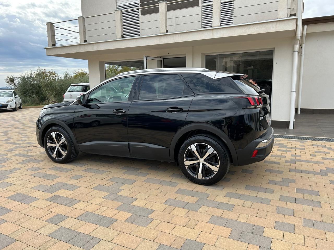 Peugeot 3008 BlueHDi 130 S&S Allure