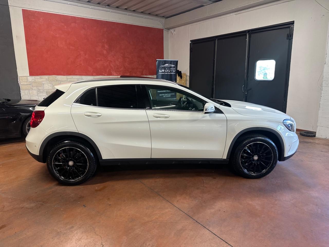 Mercedes-benz GLA 220 d Automatic 4Matic Premium