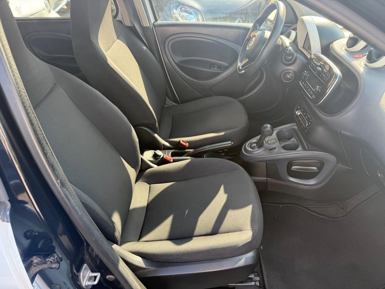 Smart ForFour 70 1.0 twinamic Youngster