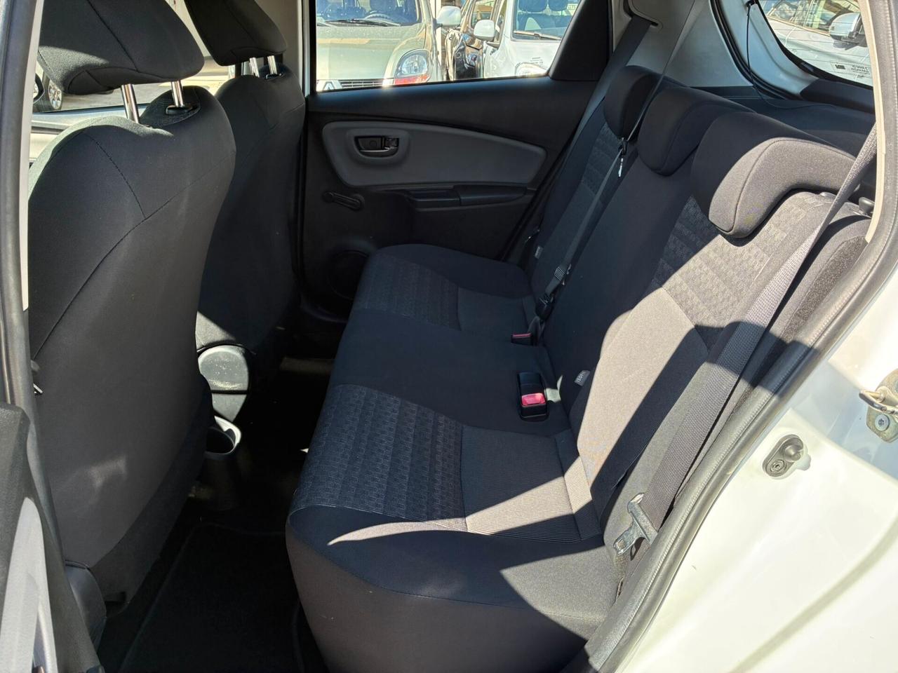 TOYOTA YARIS 1.0 5 PORTE