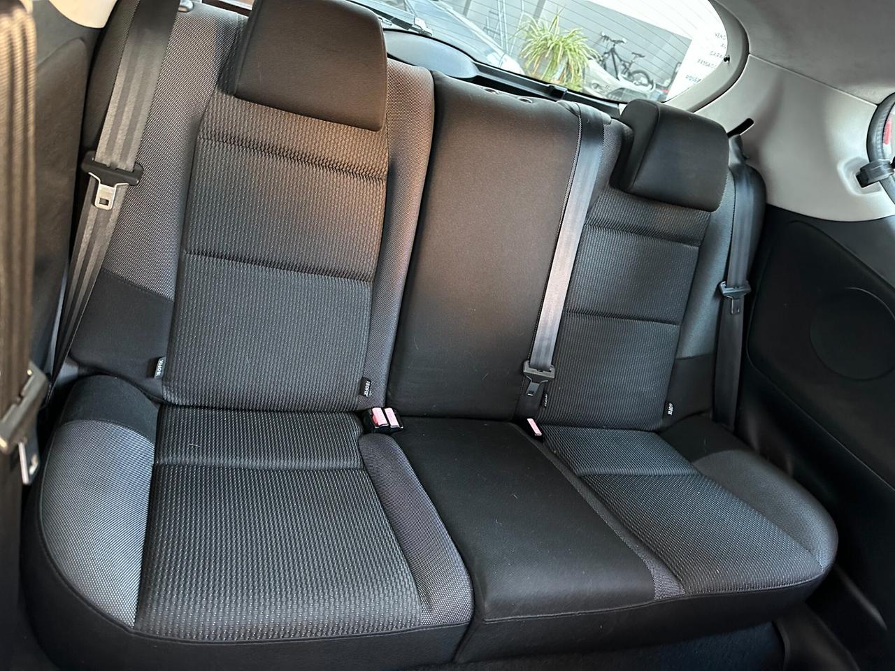 Peugeot 207 1.4 Benz, ott condiz general, euro 4. si meopat