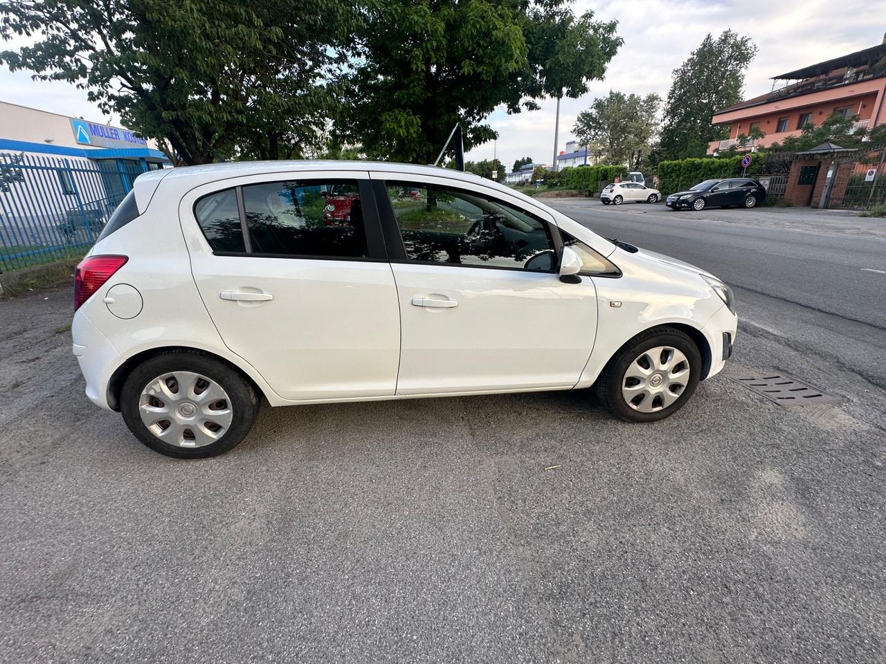 Opel Corsa 1.0 12V 5 porte Edition