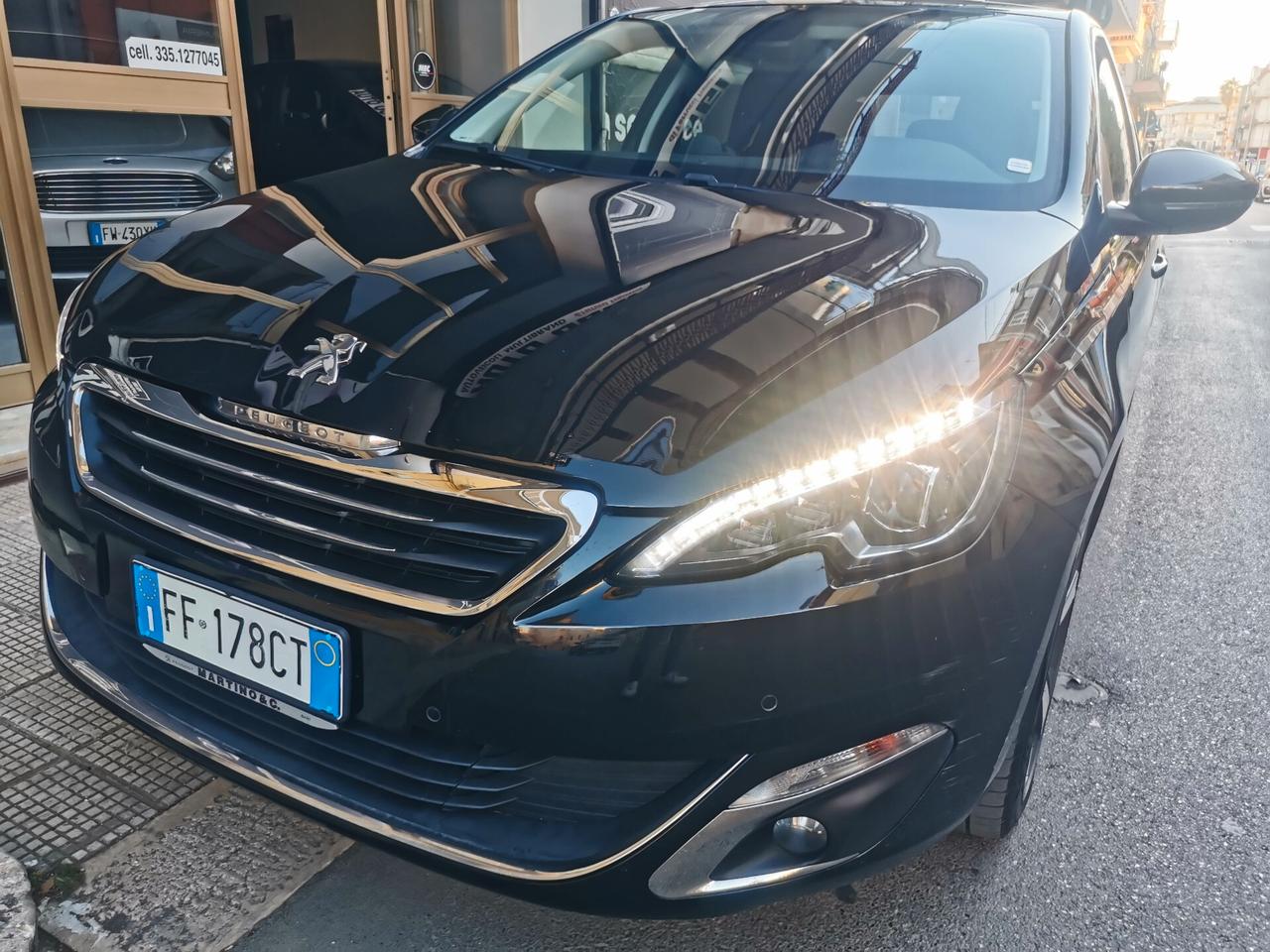 Peugeot 308 1600 BlueHDi 120 CV BERLINA ALLURE