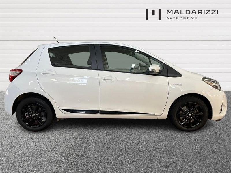 Toyota Yaris III 2017 5p 1.5h Active