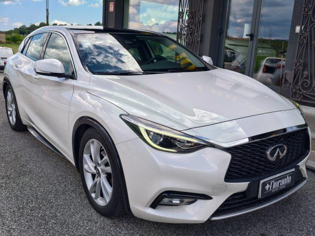 INFINITI Q30 1.5 diesel DCT Business Executive