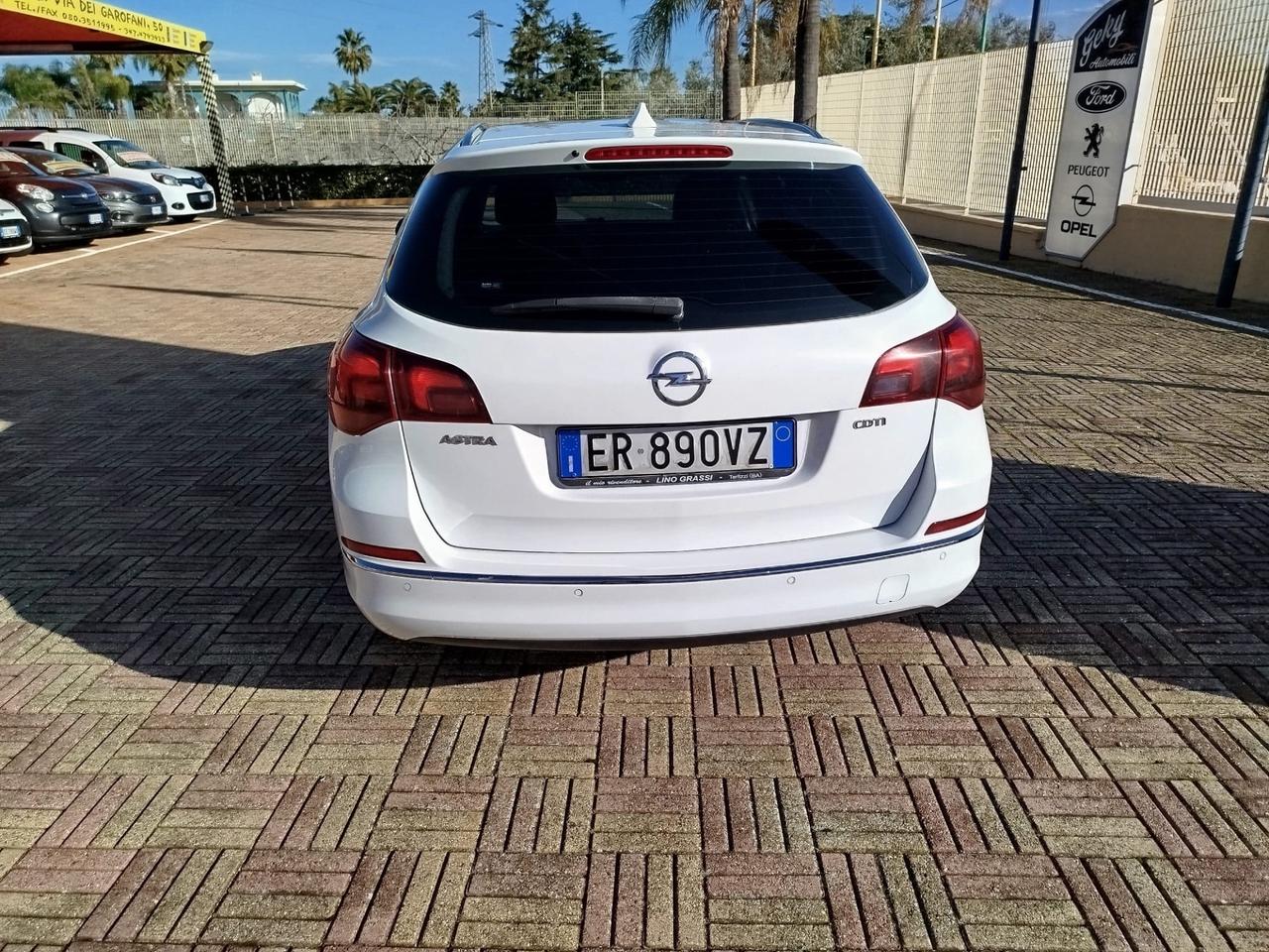 Opel Astra 1.7 CDTI 110CV Sports Tourer Cosmo