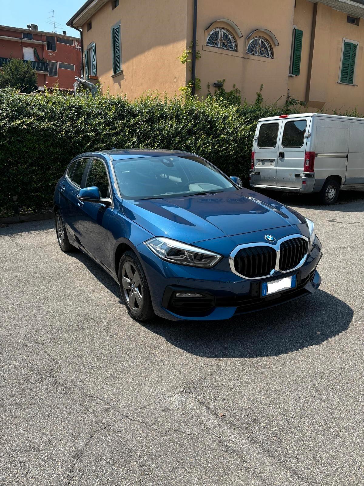 Bmw 116 116d 5p. Advantage