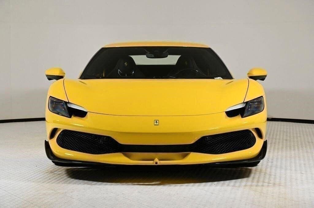 Ferrari 296 GTB NOLEGGIO LUNGO TERMINE - LEASING FULL INCLUSIVE