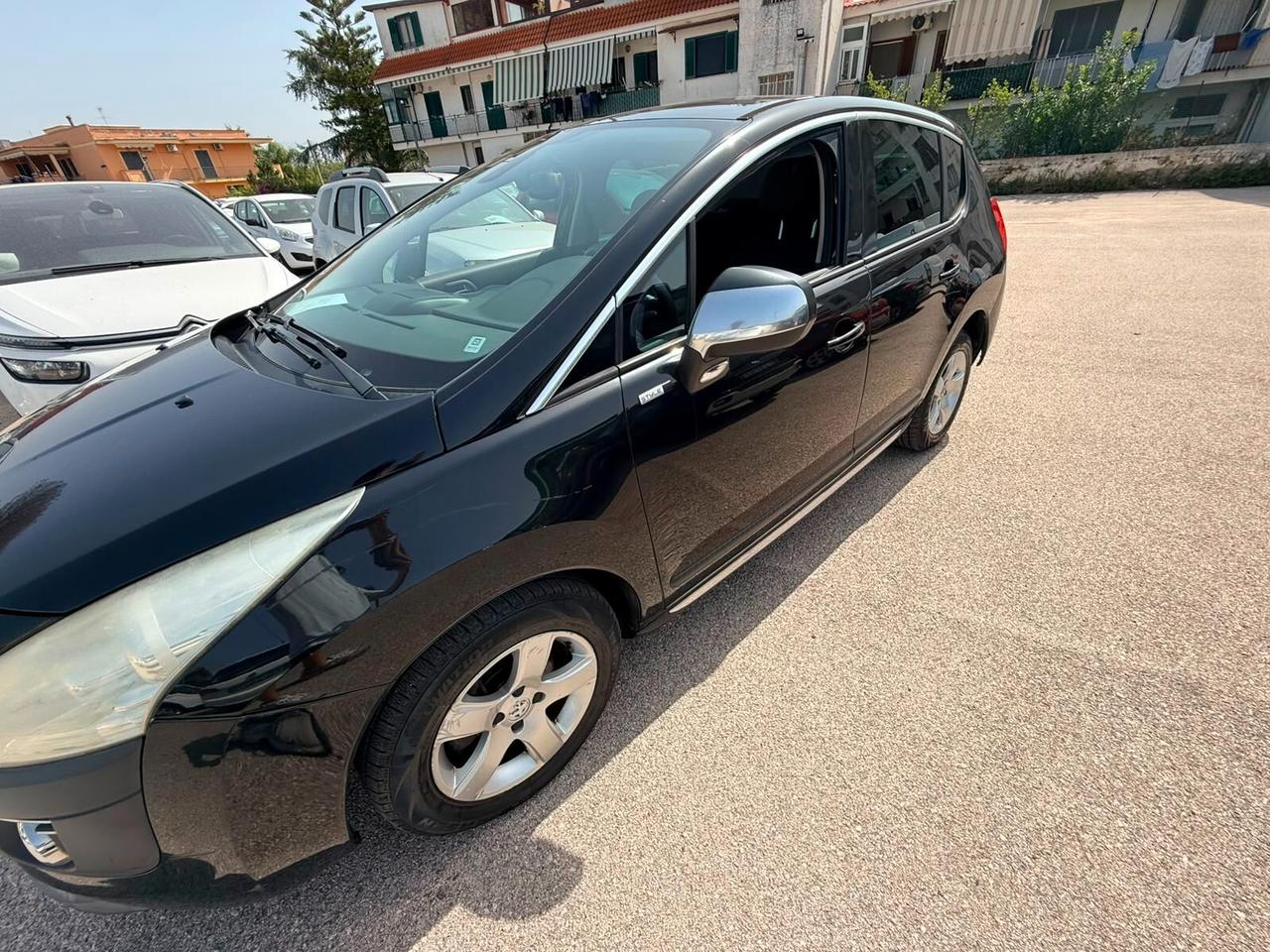Peugeot 3008 1.6 e-HDi 115CV cambio robotizzato S.&S. Business
