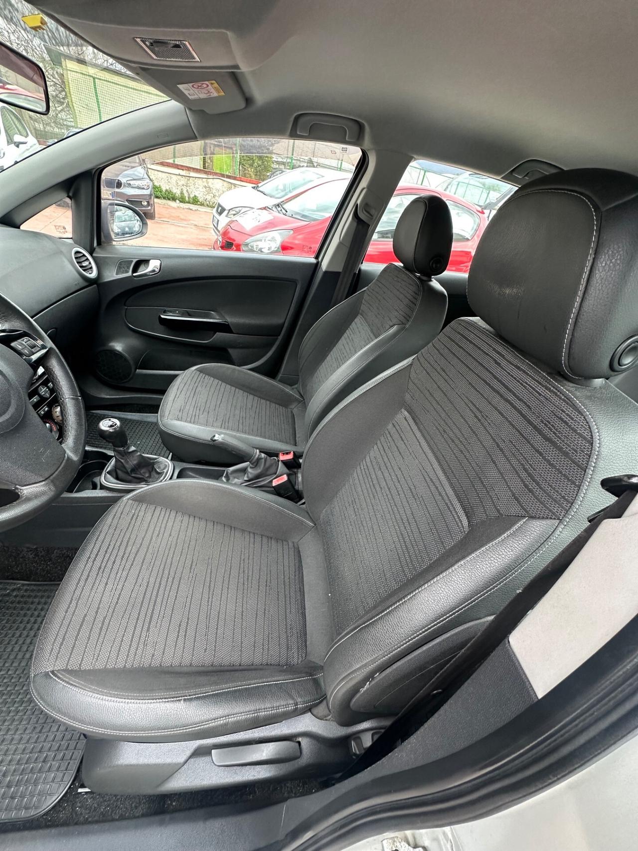 Opel Corsa 1.2 85CV 5 porte GPL-TECH Edition
