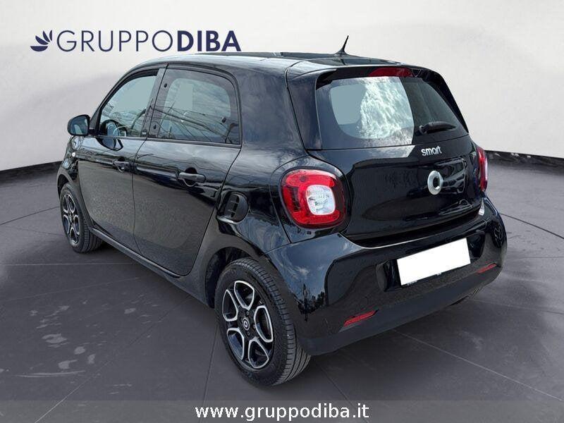smart forfour Smart II 2015 Benzina 0.9 t Crosstown Passion 90cv twinamic