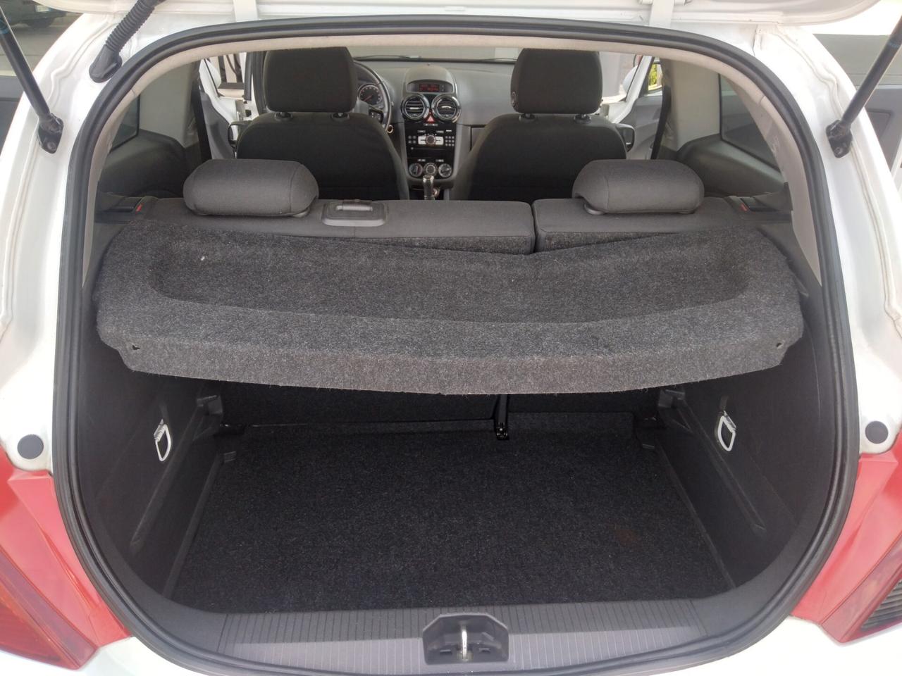 Opel Corsa 1.2 80CV 3 porte GPL-TECH Club x neopatentati