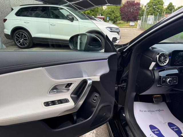 MERCEDES-BENZ CLA 200 d Automatic Shooting Brake Premium AMG