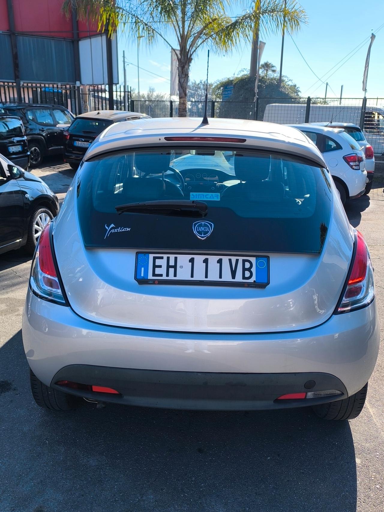 Lancia Ypsilon 1.2 69 CV 5 porte S&S Platinum