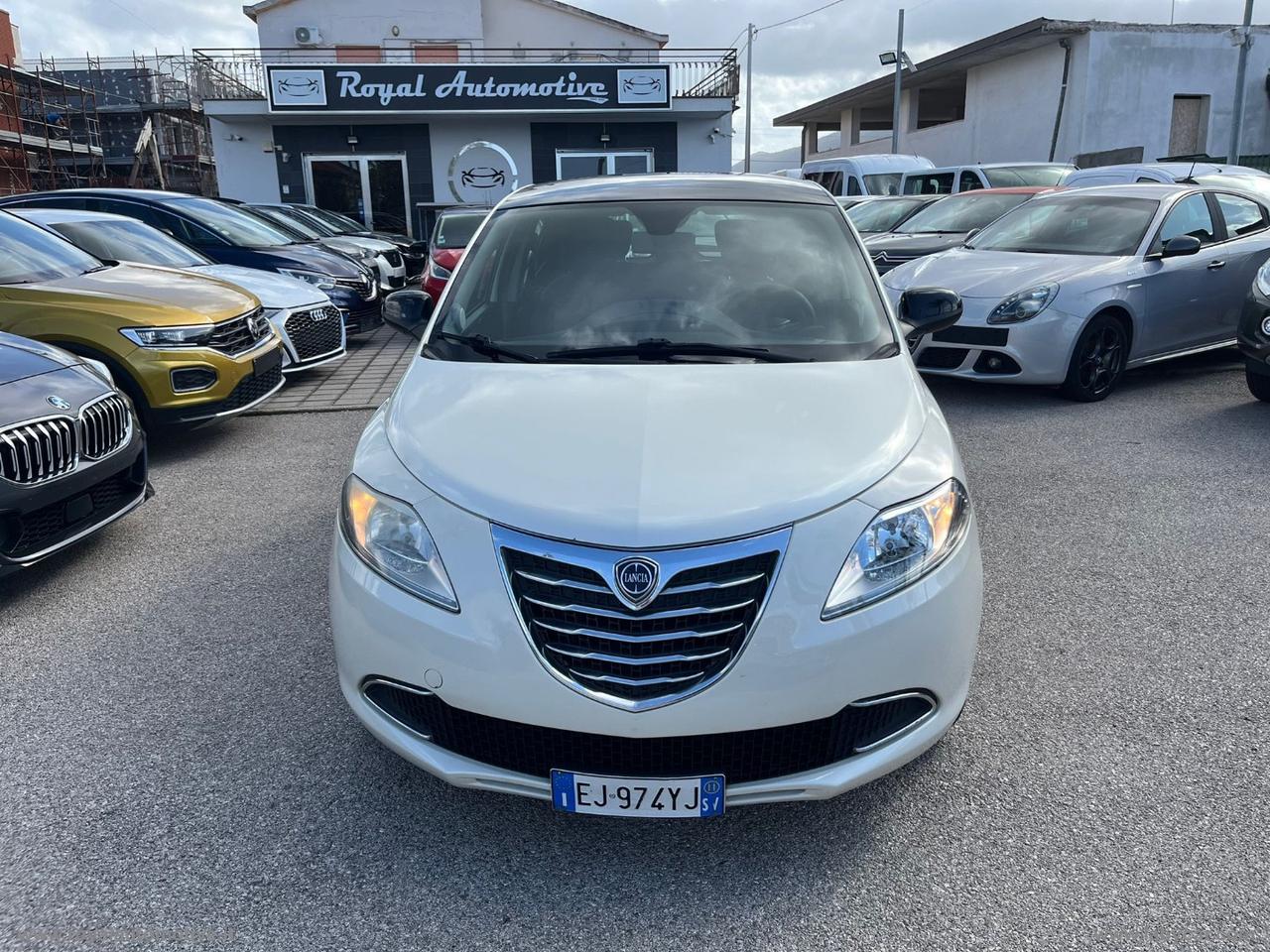 LANCIA Ypsilon 1.3 MJT 95 CV 5p. S&S Platinum TETTO