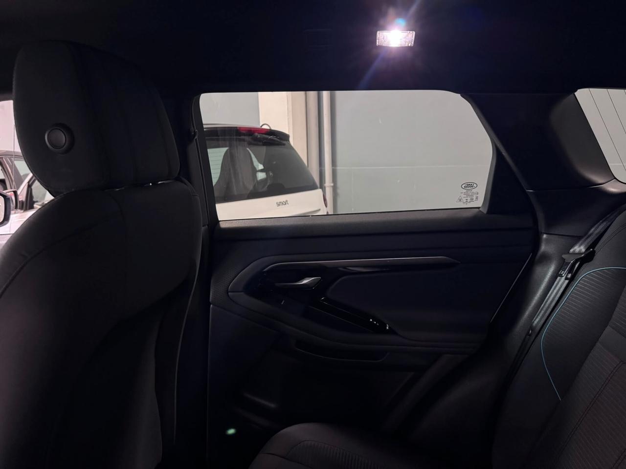 Land Rover Range Evoque 2.0D I4-L.Flw 150CV AWD Auto R-Dynamic SE