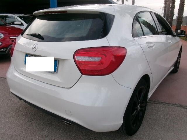 Mercedes-benz A 180 d Premium