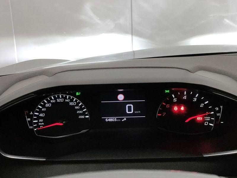 Peugeot 208 Active Pack PureTech 75 S/S con gancio traino