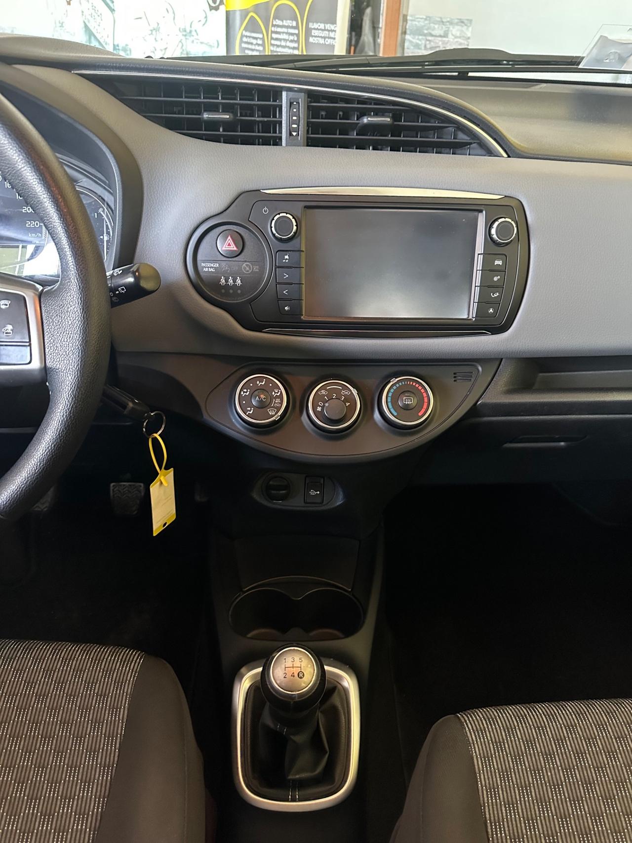 Toyota Yaris 1.0 5 porte