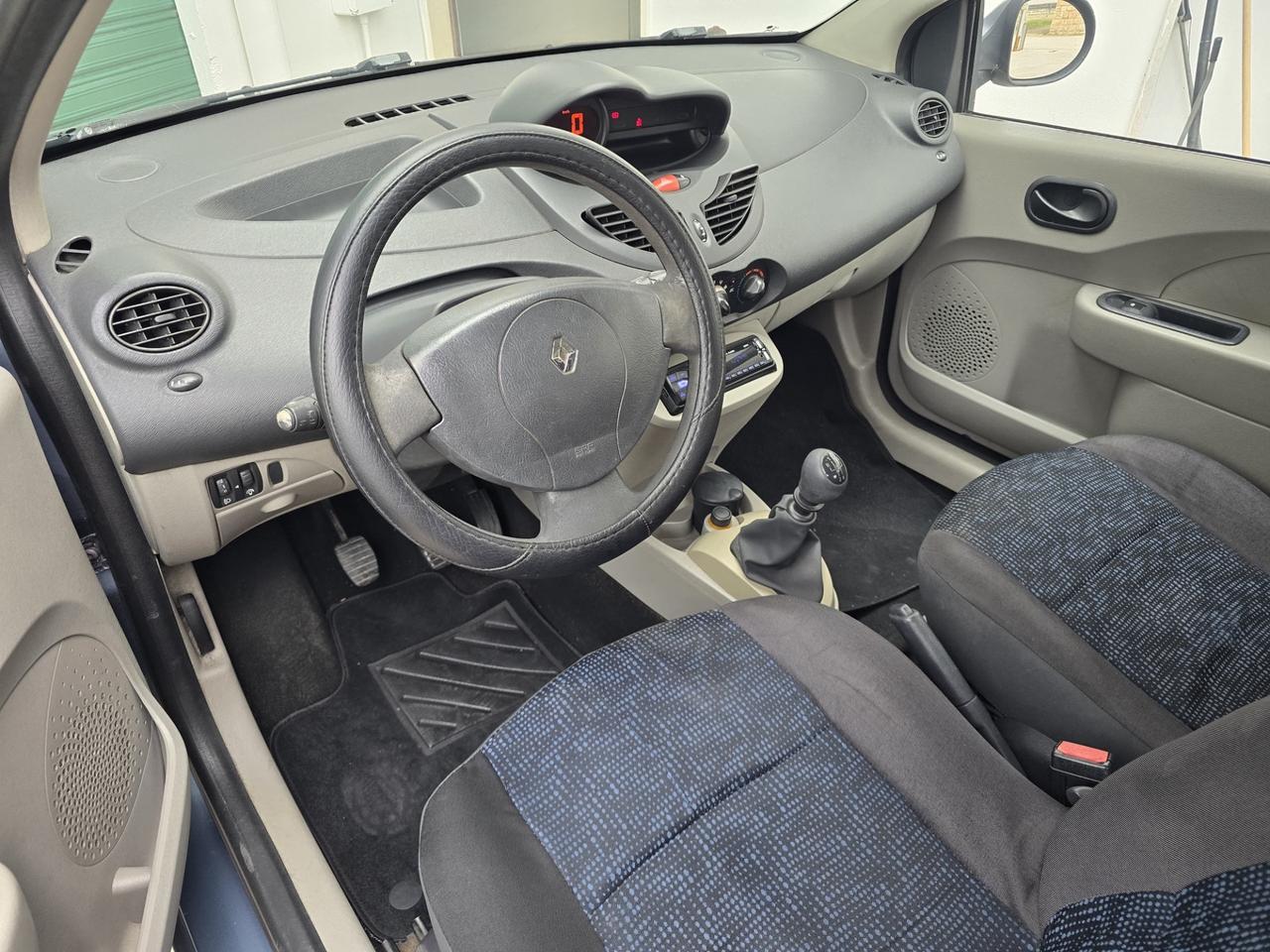 Renault Twingo 1.2i 58cv