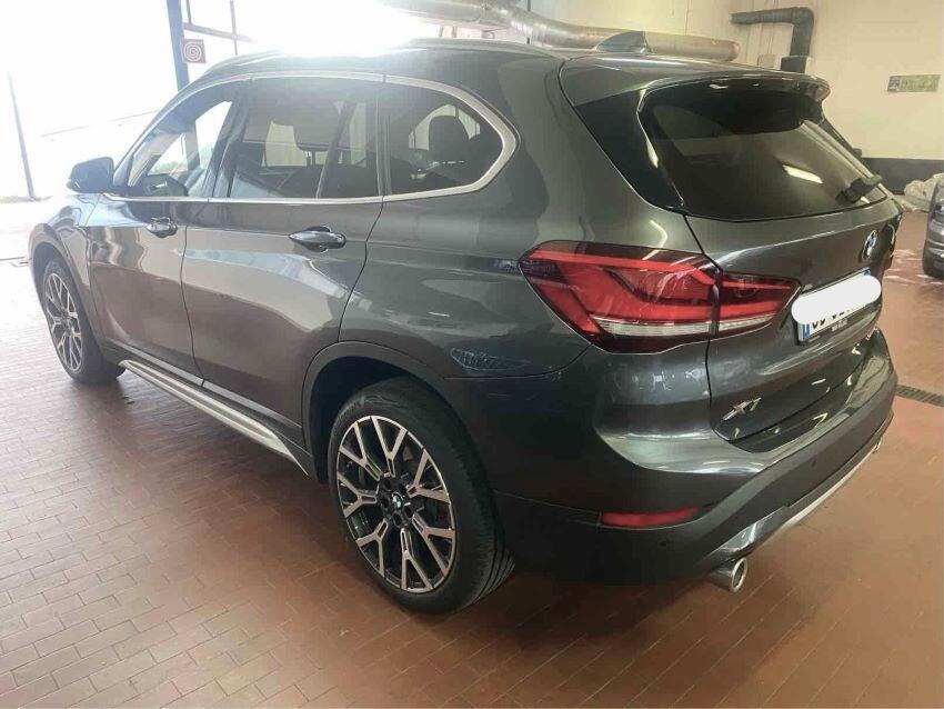 Bmw X1 sDrive18d xLine AUTOM. NAVY