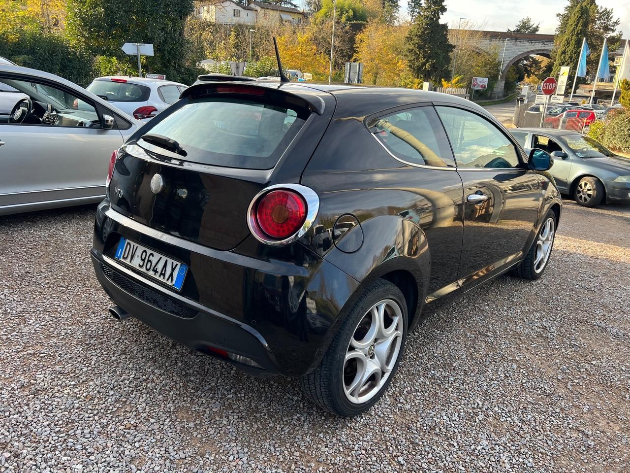 Alfa Romeo MiTo 1.6 JTDm 16V Distinctive Premium Pack
