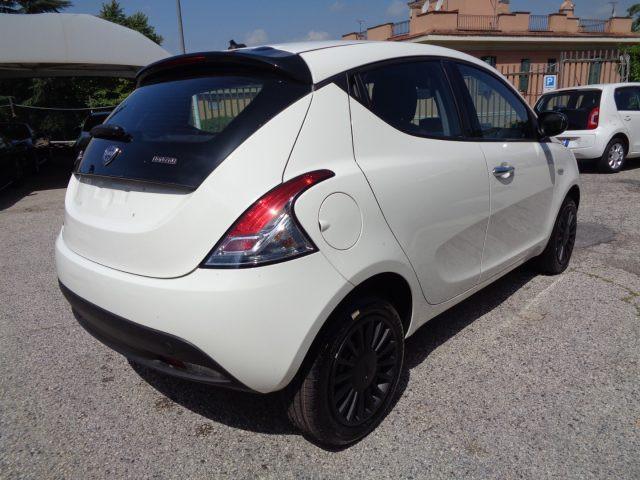 LANCIA Ypsilon 1000 HYBRID ORO 70CV ITALIA