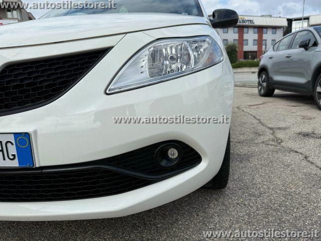 LANCIA Ypsilon 1.2 69 CV 5 porte GPL Ecochic Gold