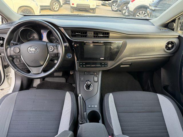 TOYOTA Auris 1.8 Hybrid Active