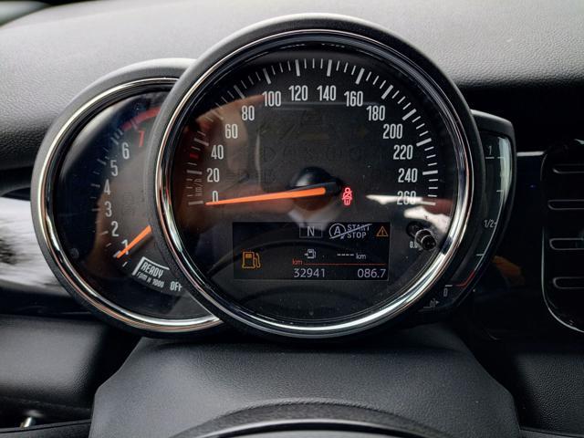 MINI Mini 1.5 Cooper Essential Cabrio