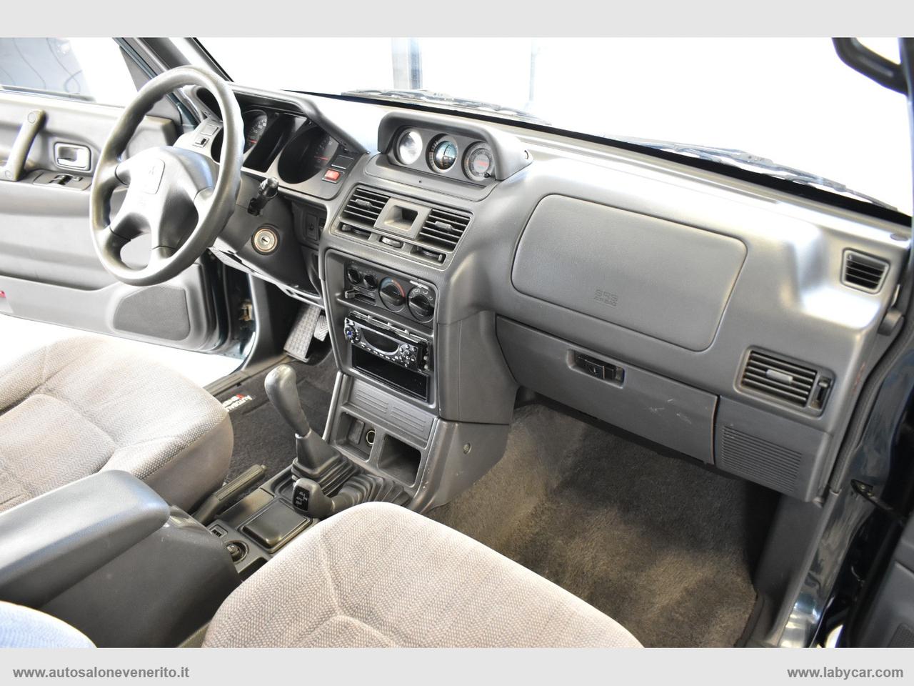 MITSUBISHI Pajero 2.5 TDI 3p. GLX Autocarro