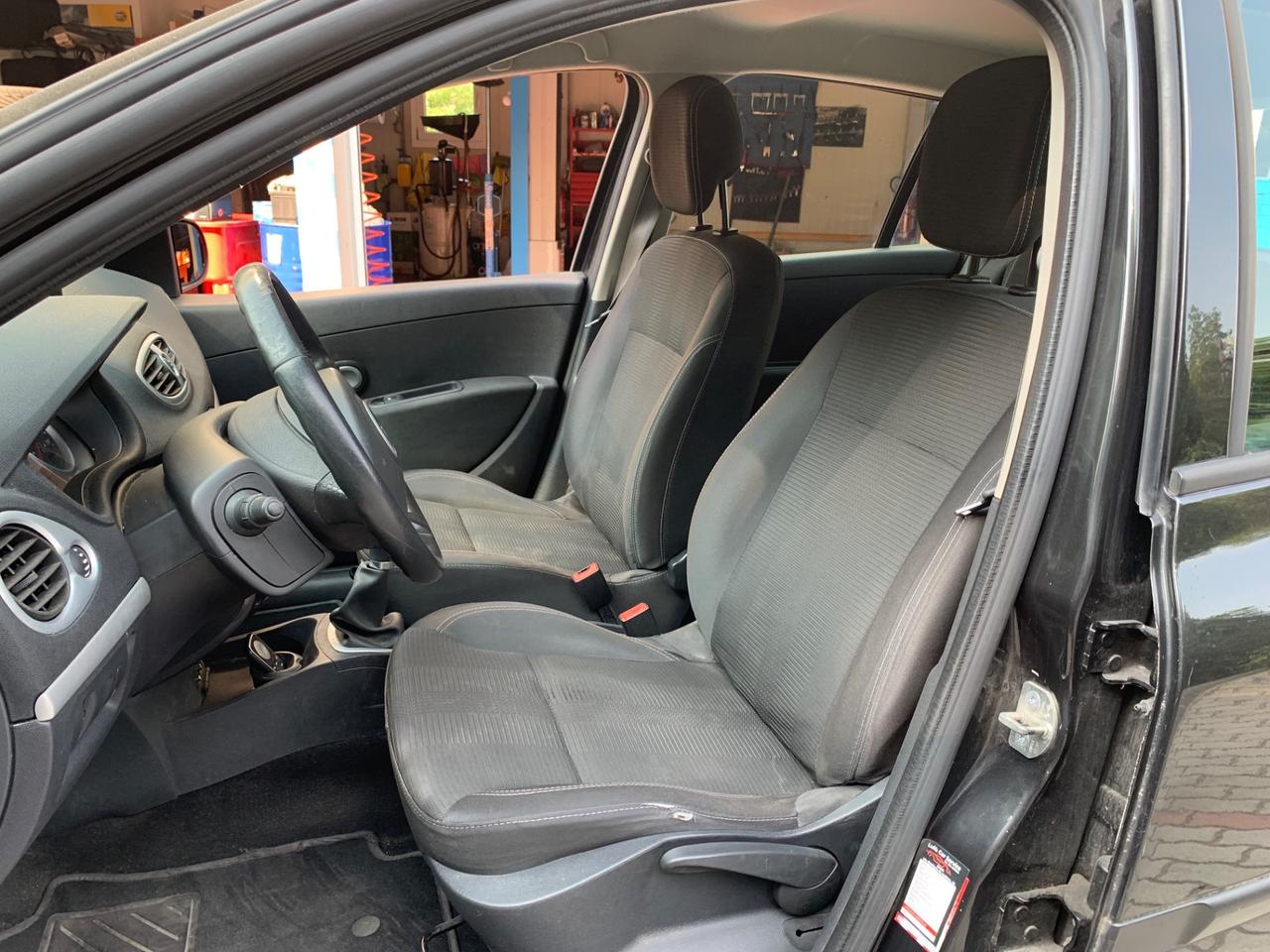 Renault Clio 1.2 16V 5 porte Live!