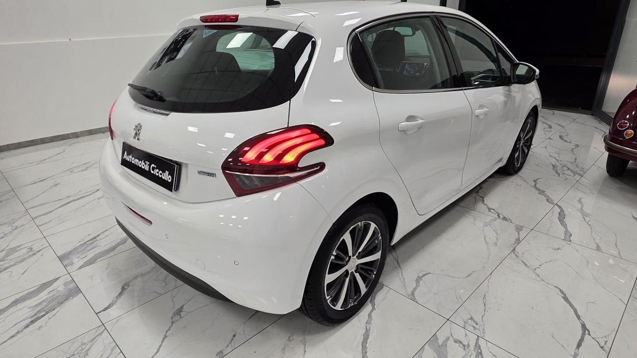 Peugeot 208 BlueHDi 75 5 porte Allure