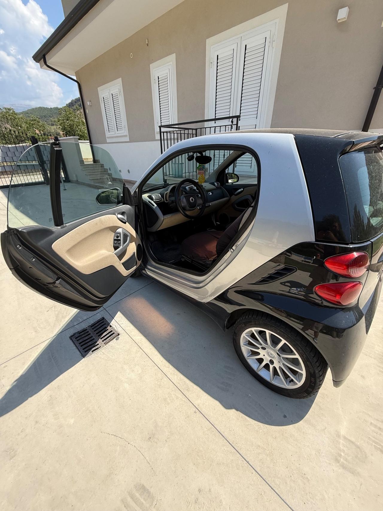 Smart ForTwo 1000 52 kW coupé pure