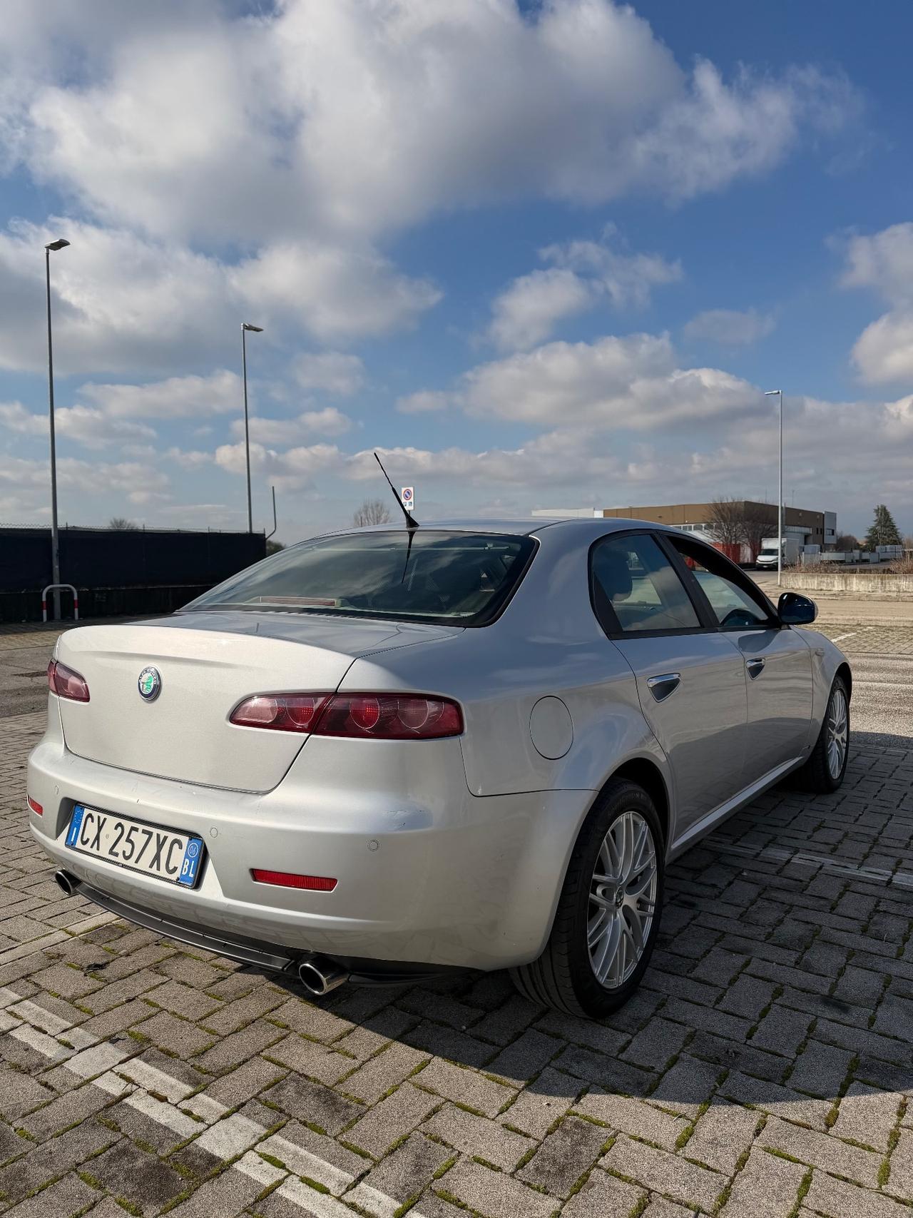 Alfa Romeo 159 2.4 JTDm 20V Exclusive
