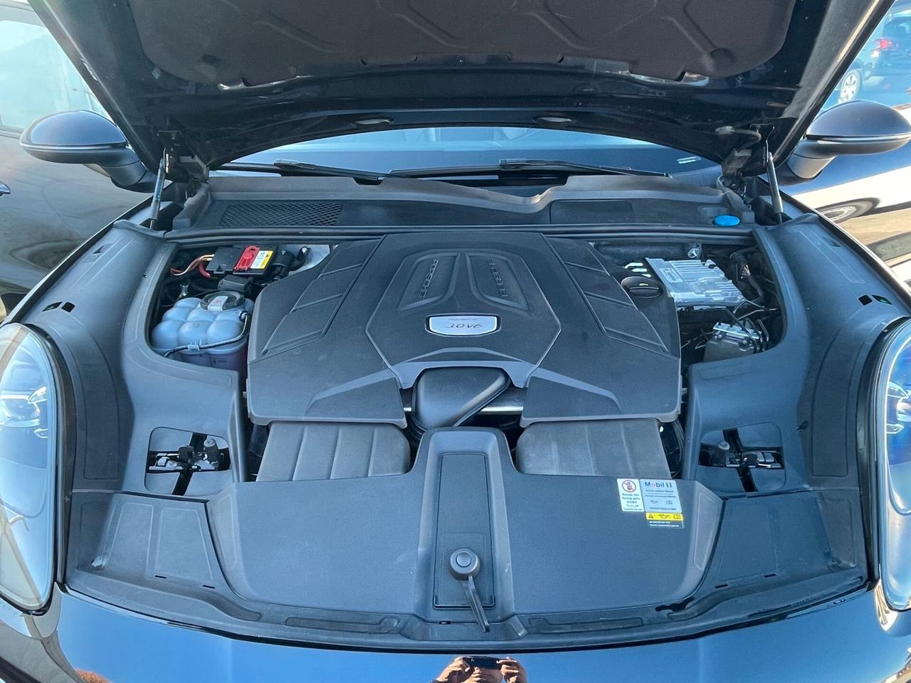 Porsche Cayenne 3.0 V6 tiptronic