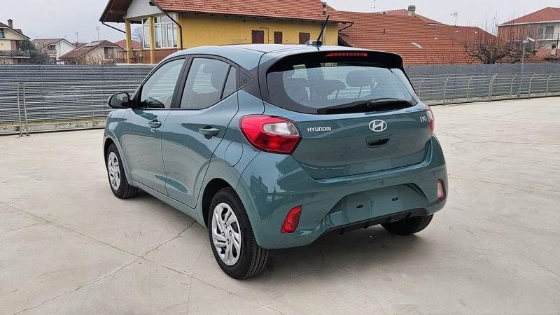 Hyundai i10 1.0 MPI Connectline My'25 con formula Fidelity