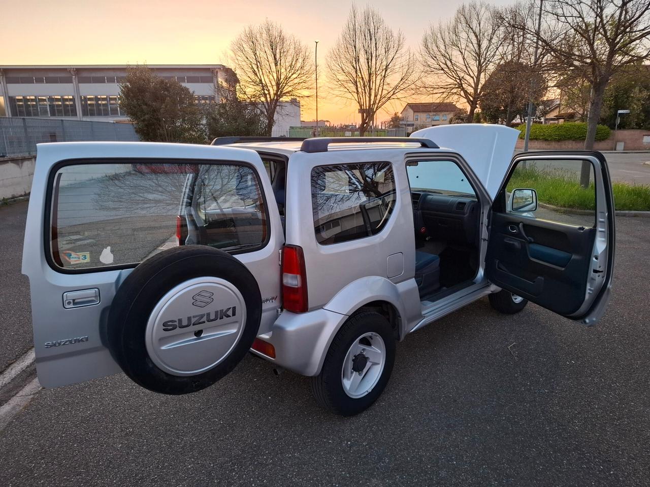 Suzuki Jimny 1.3i 16V cat 4WD JLX Special