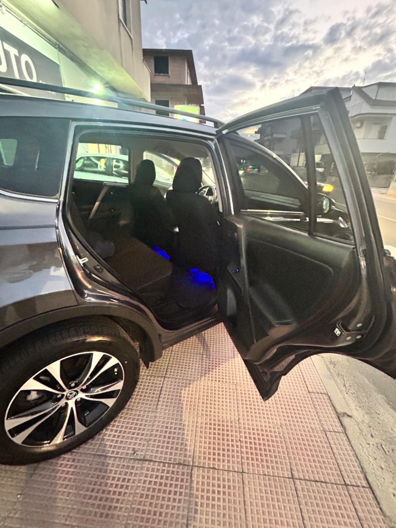 Toyota RAV 4 RAV4 2.2 D-4D 4WD Style