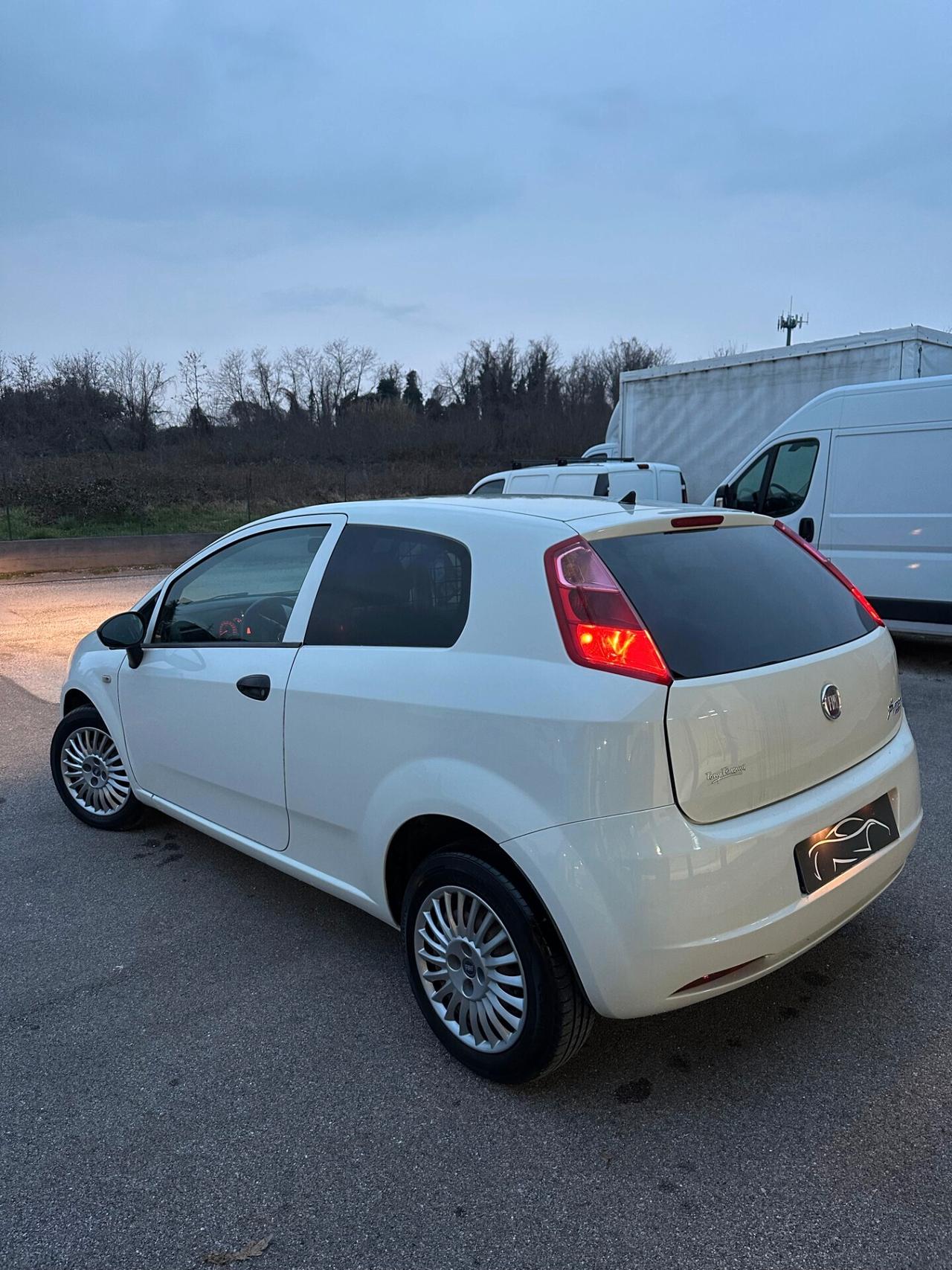 FIAT GRANDE PUNTO 1.3 MJT 75CV VAN