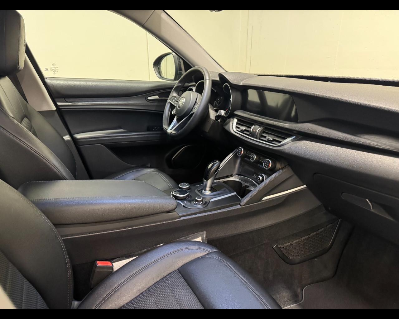 ALFA ROMEO STELVIO 2.2 BUSINESS AUTO