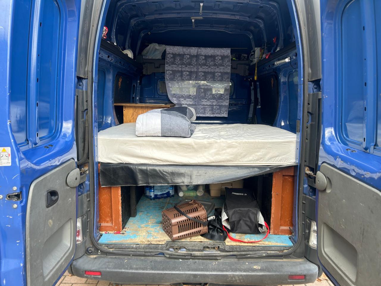 Renault Trafic T29 1.9 dCi/100CV PL-TN Furg. semi camperizzato